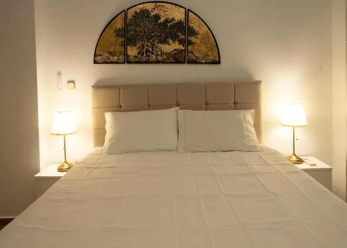 Kassandra Lovely Floor Appartment In Patriarchou Ioakim The Heart Of Kolonaki